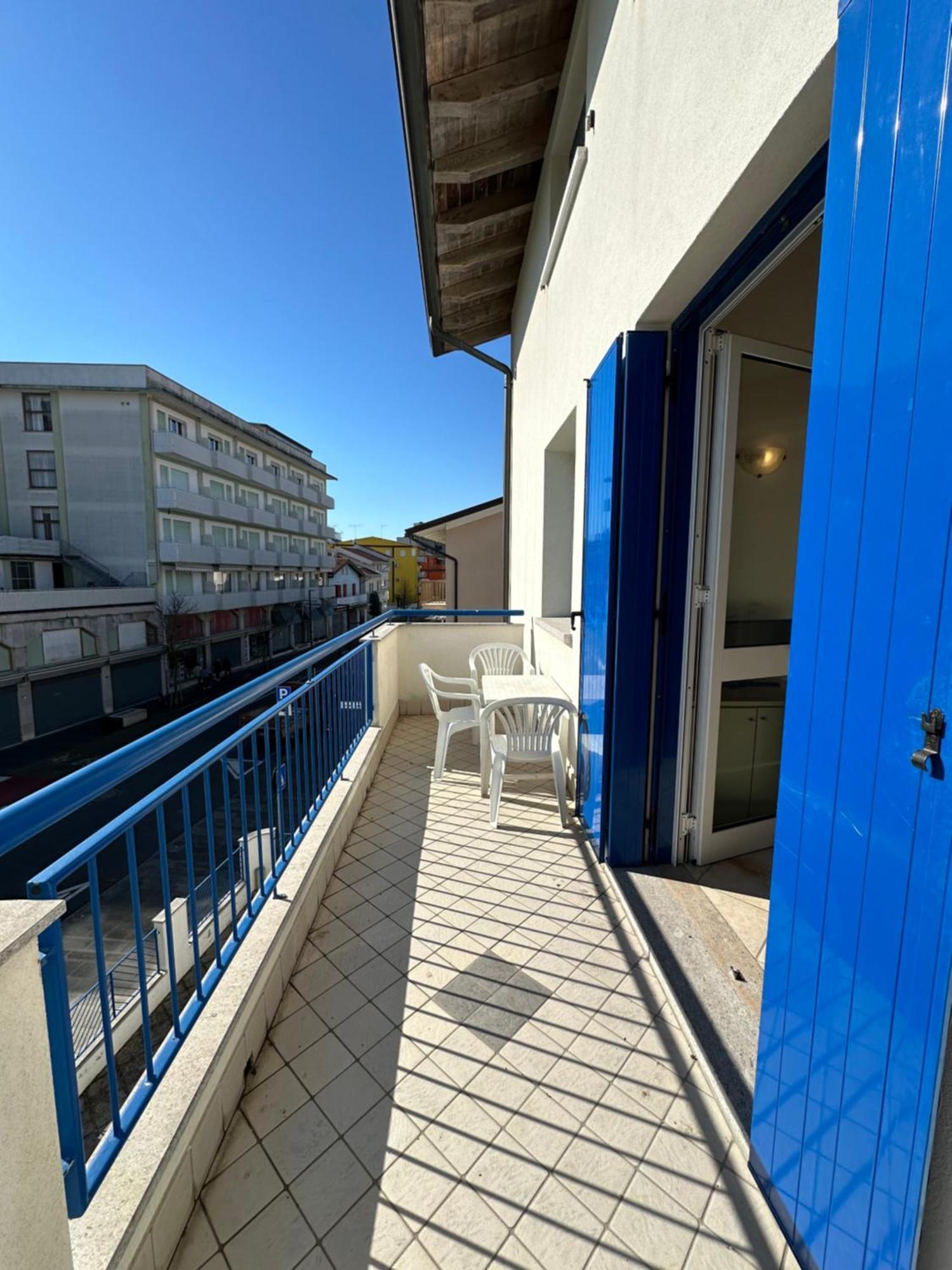 Residence Stefania - Agenzia Cocal Каорле Екстериор снимка