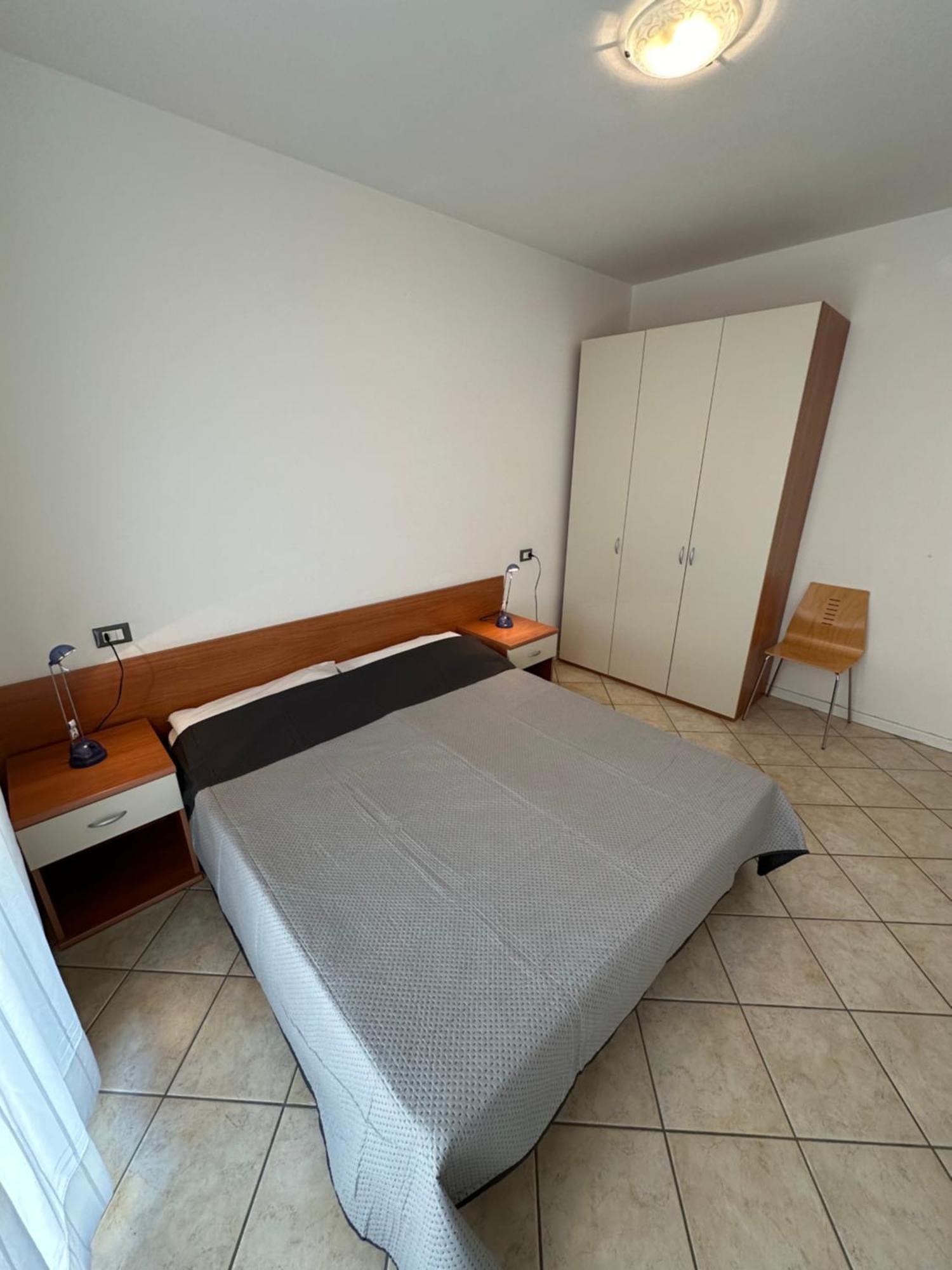 Residence Stefania - Agenzia Cocal Каорле Екстериор снимка